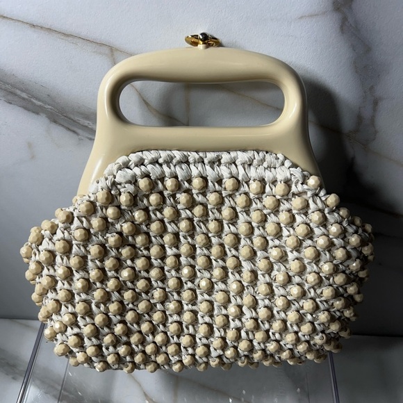 1960’s Vintage Beaded Crocheted Purse Mode Retro Boho Cream Plastic Handle - Picture 2 of 4